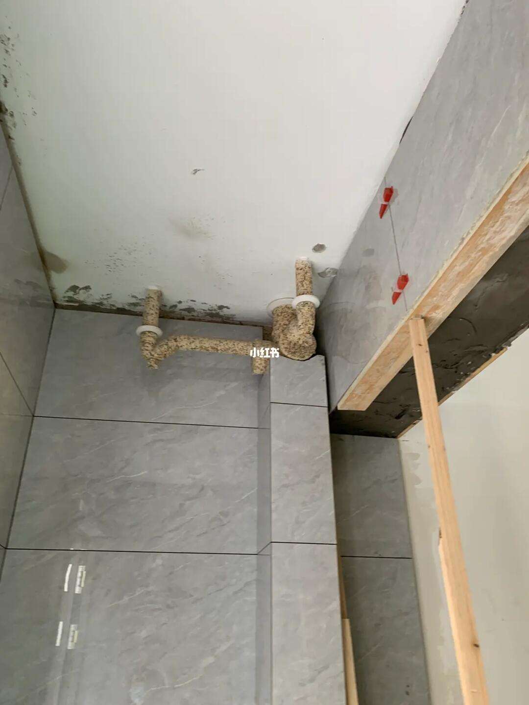 阳台墙砖掉了几块怎么补救呢(阳台墙砖掉了几块怎么补救呢图片) 阳台墙砖掉了几块怎么补救呢(阳台墙砖掉了几块怎么补救呢图片)