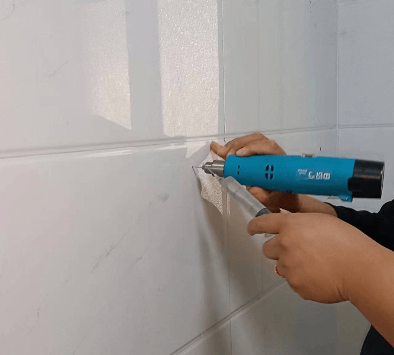 墙砖脱落最简单的修补方法视频讲解图片(墙砖脱落最简单的修补方法视频讲解图片大全) 墙砖脱落最简单的修补方法视频讲解图片(墙砖脱落最简单的修补方法视频讲解图片大全)